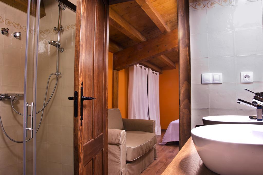 La Casona De La Mesta Hotel Almajano Room photo
