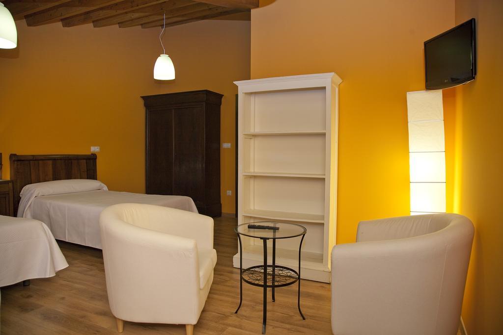 La Casona De La Mesta Hotel Almajano Room photo
